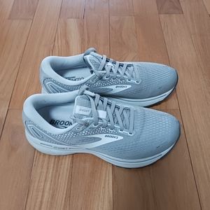 Brooks Ghost 14, women's 8